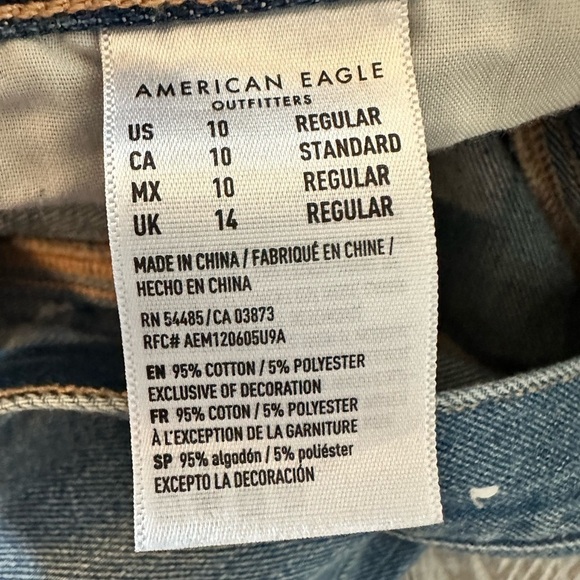 AMERICAN Eagle-High Rise Mom Jean With Ankle Distressing (Size:10) - Picture 14 of 14
